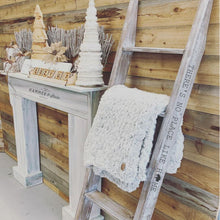 3/21/23 @ 6pm Public Paint pARTy! - Cozy Blanket Ladder